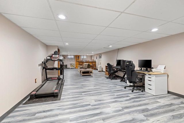374 SKYLINE BOULEVARD, Green Bay, WI 54302
