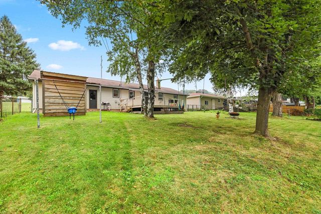 374 SKYLINE BOULEVARD, Green Bay, WI 54302