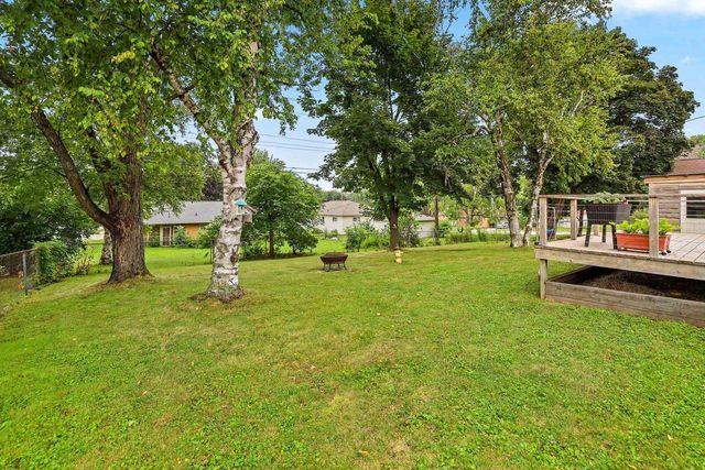 374 SKYLINE BOULEVARD, Green Bay, WI 54302