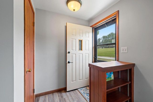 374 SKYLINE BOULEVARD, Green Bay, WI 54302
