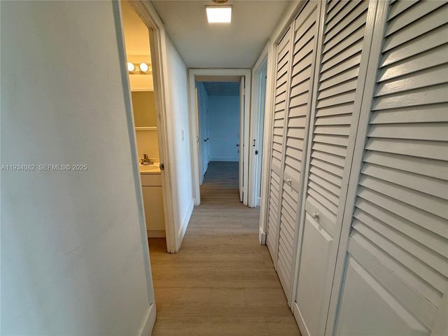 492 NW 165th St Rd C-312, Miami, FL 33169