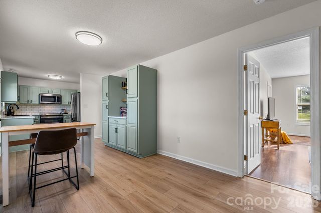 5068 Tonys Way, Vale, NC 28168