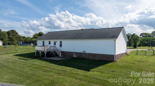 5068 Tonys Way, Vale, NC 28168