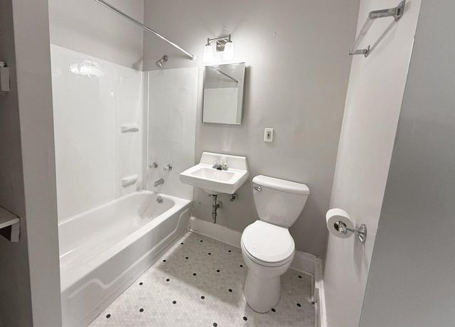 1222 N 26th STREET #1224, Milwaukee, WI 53205