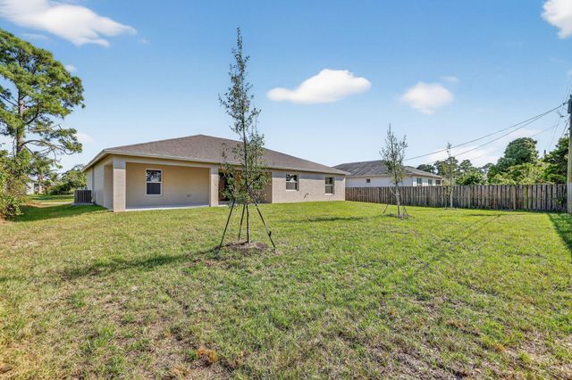 5832 NW Coosa Drive, Port St. Lucie, Port St Lucie, FL 34986