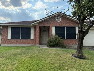 10934 Bradford Way Drive, Houston, TX 77075
