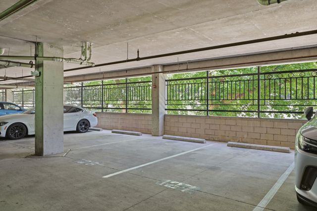 3102 Kings Road 2212, Dallas, TX 75219