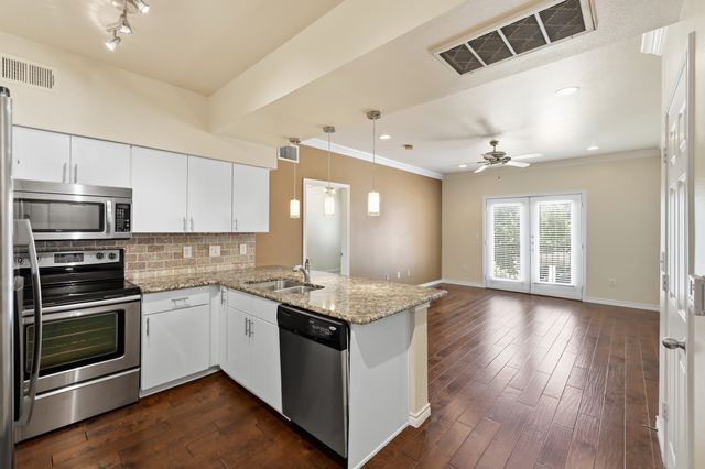 3102 Kings Road 2212, Dallas, TX 75219