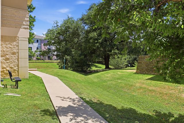 3102 Kings Road 2212, Dallas, TX 75219