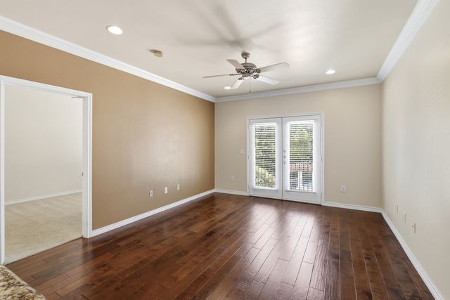 3102 Kings Road 2212, Dallas, TX 75219