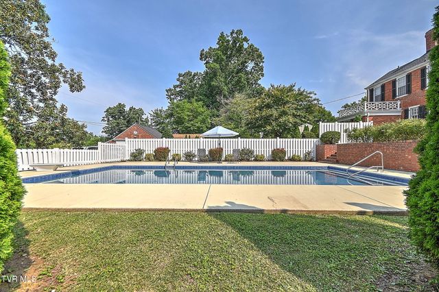 1261 Watauga Street, Kingsport, TN 37660