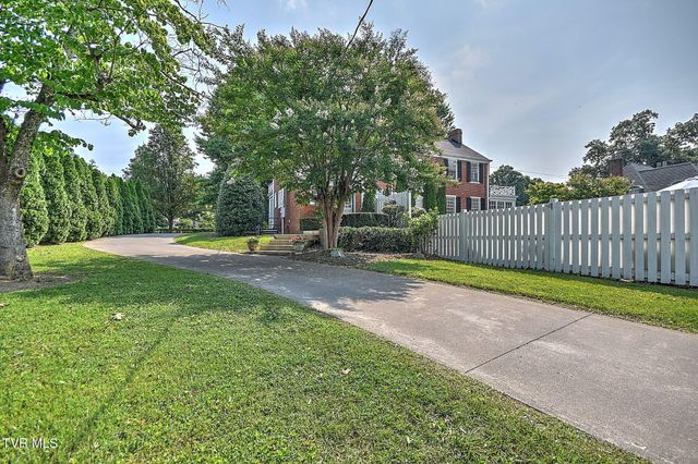 1261 Watauga Street, Kingsport, TN 37660