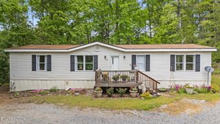 4909 Bogard Rd, Cosby, TN 37722