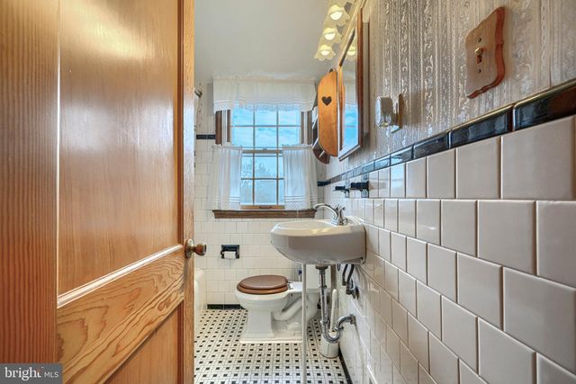 8446 LOCH RAVEN BLVD, Baltimore, MD 21286