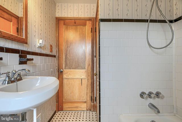 8446 LOCH RAVEN BLVD, Baltimore, MD 21286
