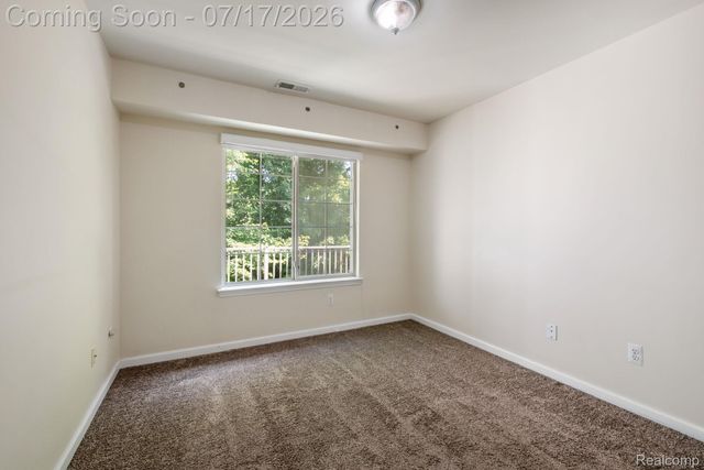 12121 Hidden View Court, Utica, MI 48315