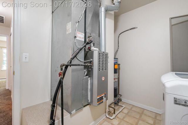 12121 Hidden View Court, Utica, MI 48315