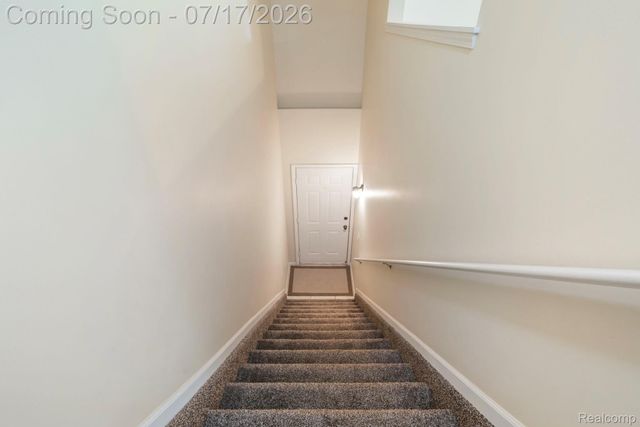 12121 Hidden View Court, Utica, MI 48315