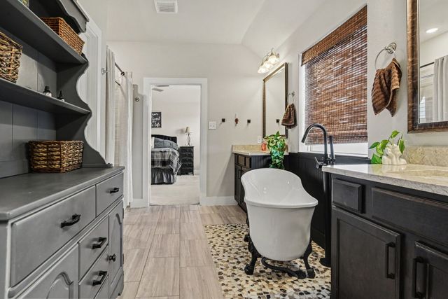 1869 Arbor Drive, Forney, TX 75126