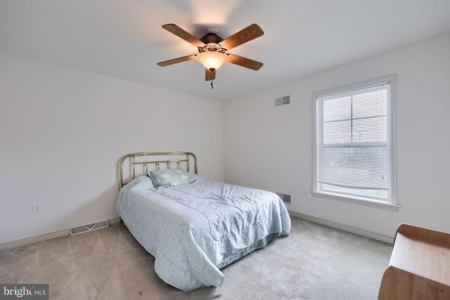 39 TOLL GATE STA, Lancaster, PA 17601