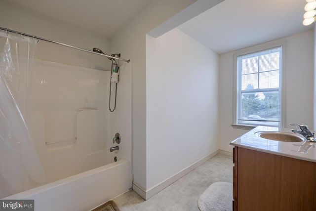39 TOLL GATE STA, Lancaster, PA 17601