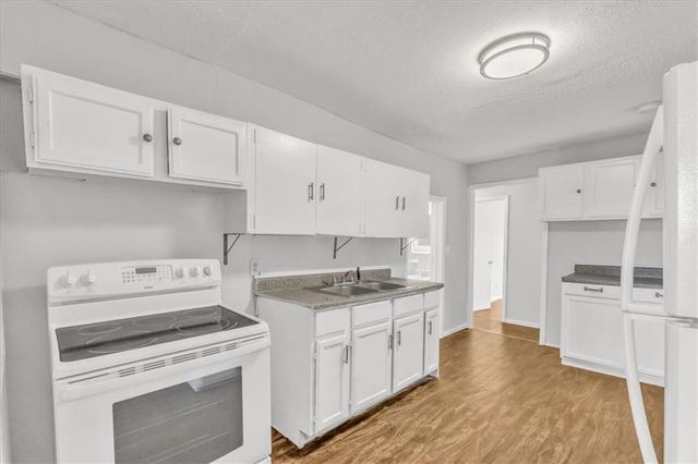 2130 83rd Street, Kansas City, MO 64132