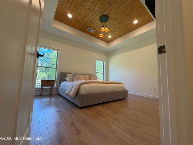 232 Cross Creek Cove, Byhalia, MS 38611