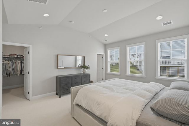 160 CHARLES LN, Harleysville, PA 19438