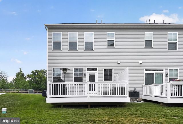 160 CHARLES LN, Harleysville, PA 19438