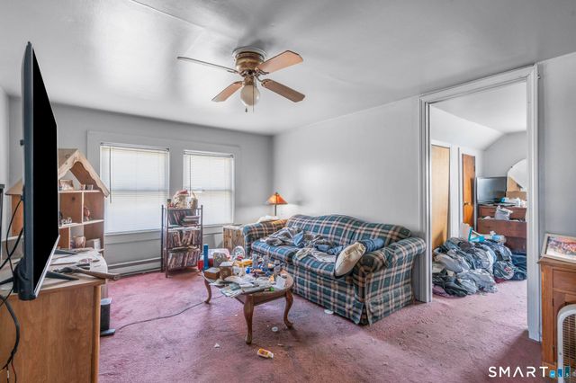 26 Rosemary Street, New London, CT 06320