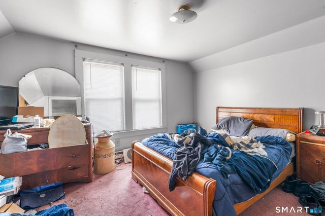 26 Rosemary Street, New London, CT 06320