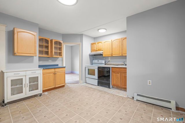 26 Rosemary Street, New London, CT 06320