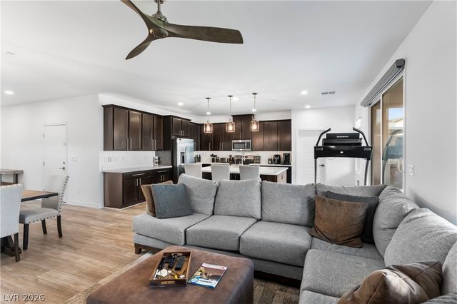 9226 Alden Pointe Court, Las Vegas, NV 89143