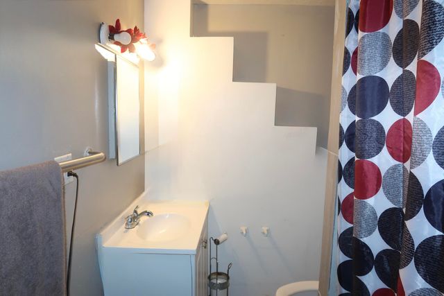 2228 John Street SE, Albuquerque, NM 87102