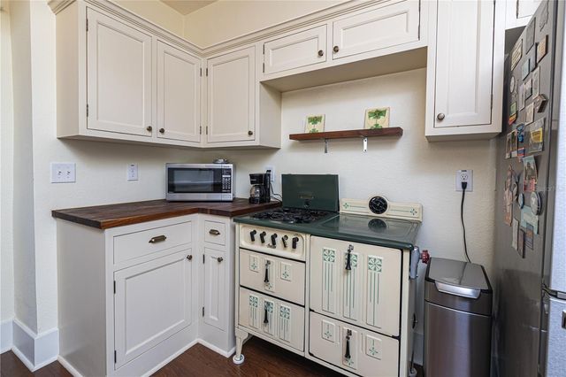 6002 SUWANEE AVENUE, Tampa, FL 33604