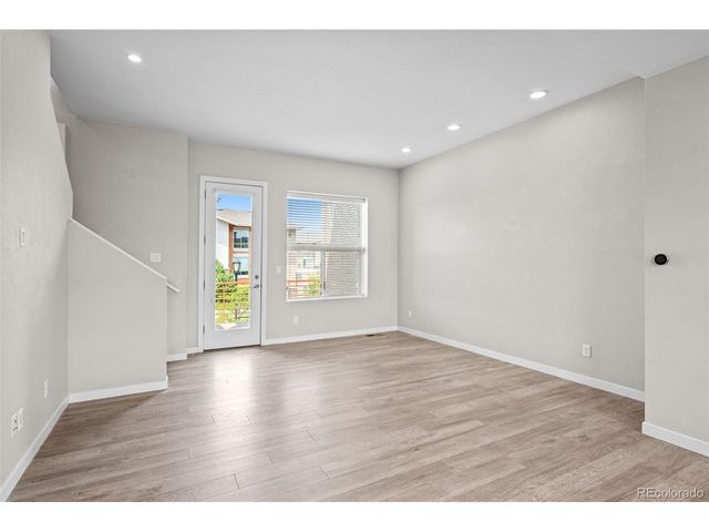 10137 Belvedere Loop, Lone Tree, CO 80124