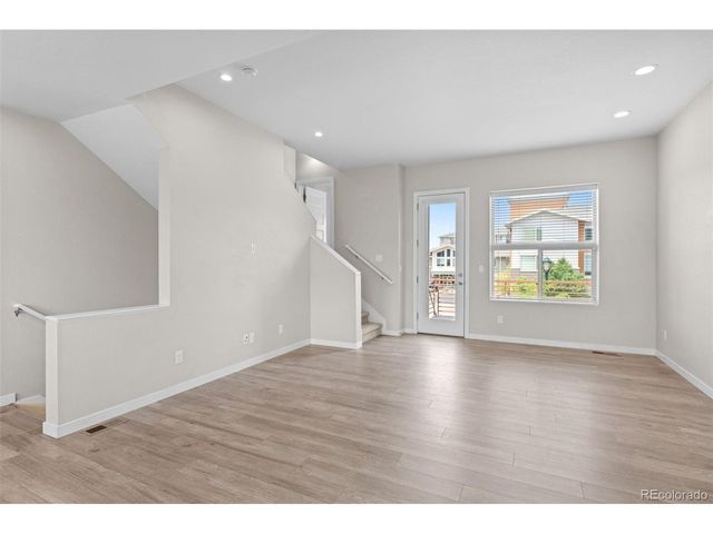 10137 Belvedere Loop, Lone Tree, CO 80124