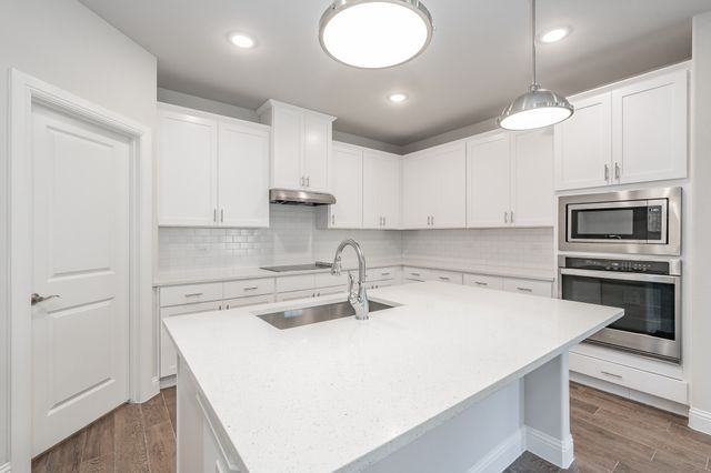 241 Gardenia Drive, Azle, TX 76020