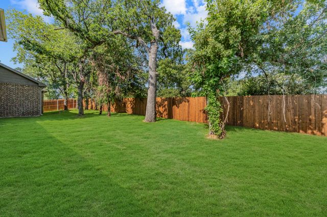 241 Gardenia Drive, Azle, TX 76020