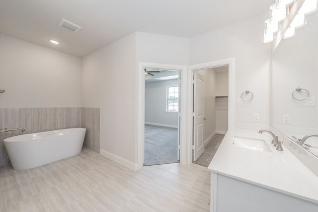 241 Gardenia Drive, Azle, TX 76020