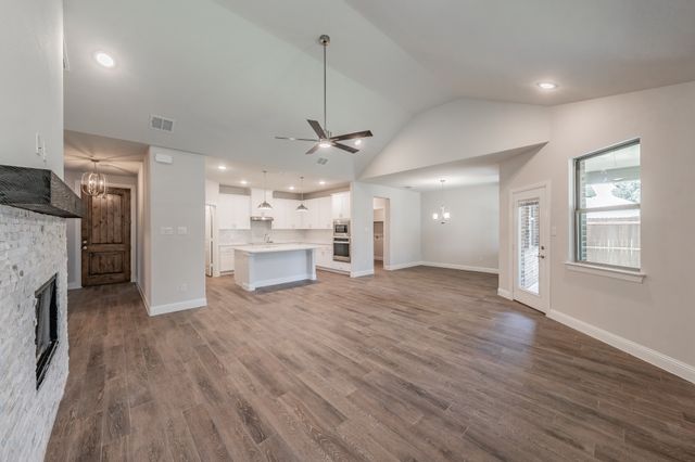 241 Gardenia Drive, Azle, TX 76020