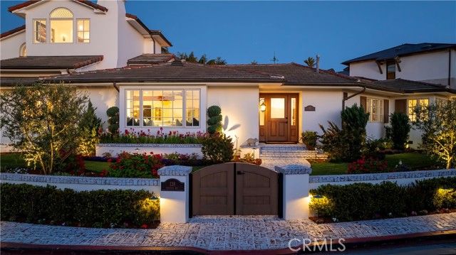 138 Emerald Bay, Laguna Beach, CA 92651