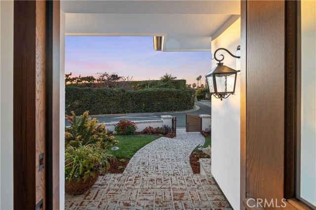138 Emerald Bay, Laguna Beach, CA 92651