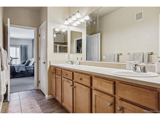 9370 Las Ramblas Ct R, Parker, CO 80134