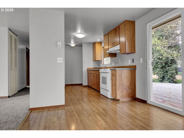 3256 MARVIN Dr, Eugene, OR 97404