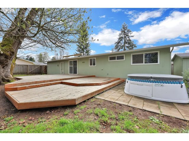 3256 MARVIN Dr, Eugene, OR 97404