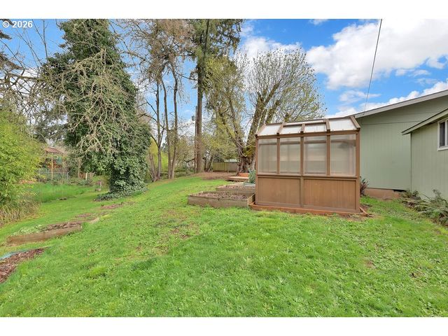 3256 MARVIN Dr, Eugene, OR 97404