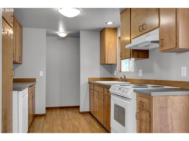 3256 MARVIN Dr, Eugene, OR 97404