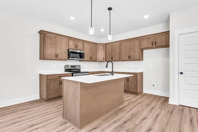 33 Charleston Cove Way, Clarksville, TN 37043