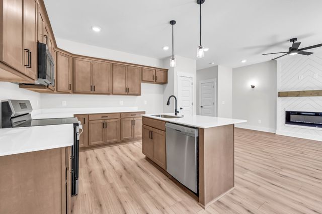 33 Charleston Cove Way, Clarksville, TN 37043